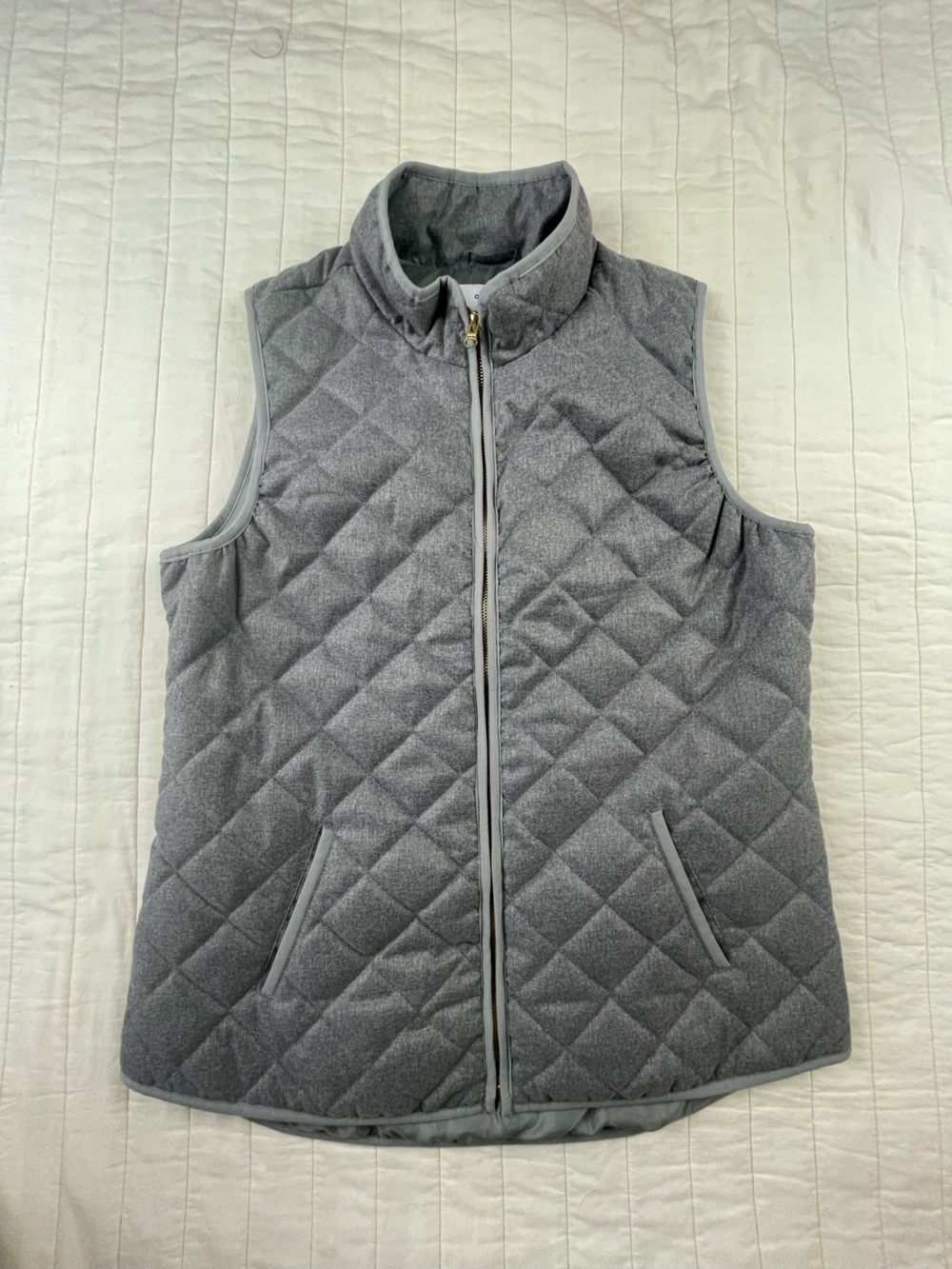Old Navy Quilted Gray Lightweight Sleeveless Zip Vest Large Tall